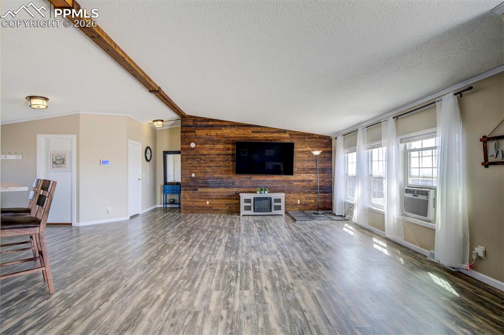 5664 Southfork Drive photo 3