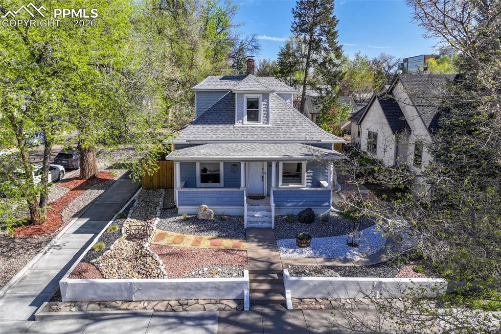 1302 E Platte Avenue photo 2