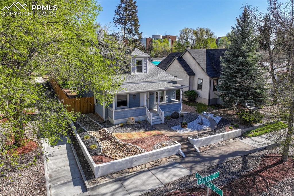 1302 E Platte Avenue photo 3