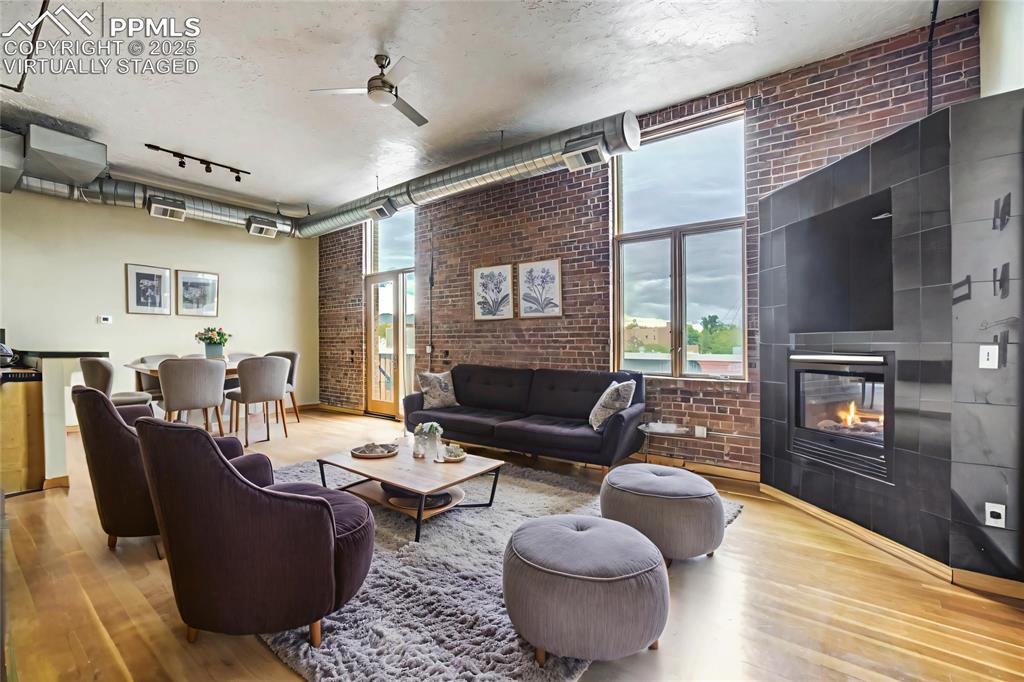 115 N Tejon Street #B photo 2