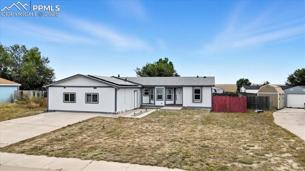 4735 Adrienne Drive photo 3