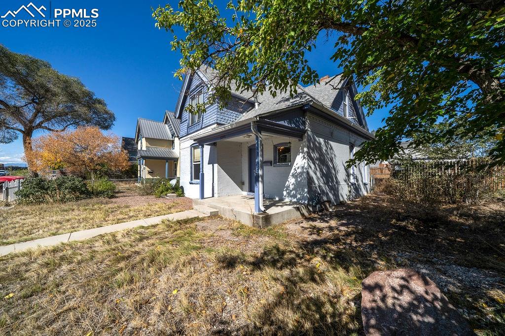 1201 W 15th Street photo 3