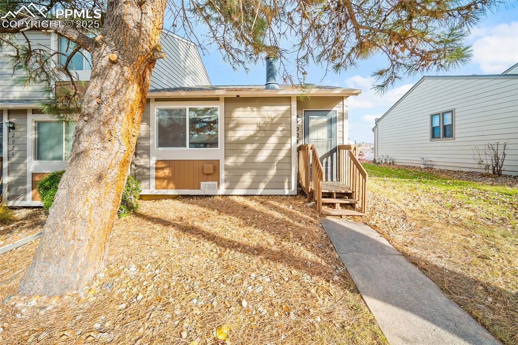 2024 Erin Loop photo 2