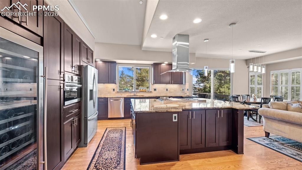 590 Paisley Drive photo 2