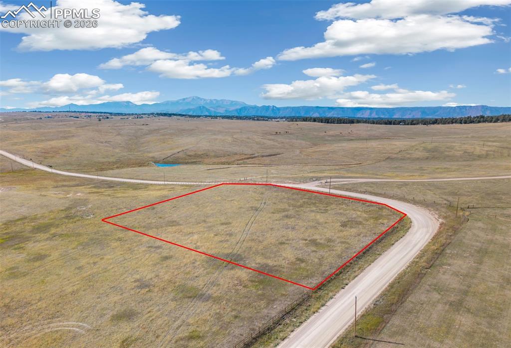 Property Lines are Approximate and not a survey