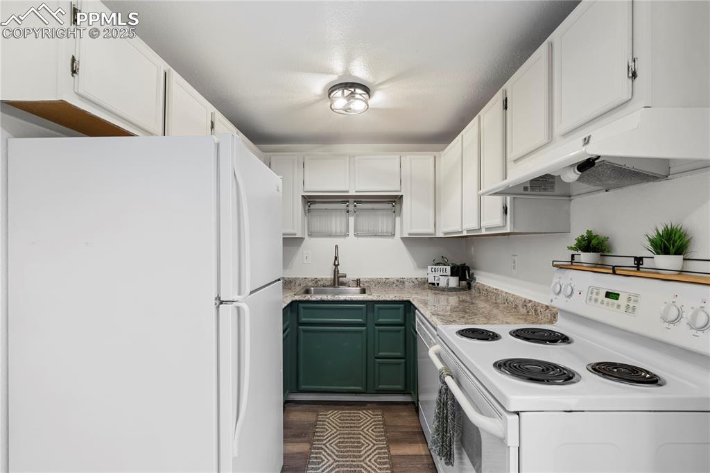 All appliances included!