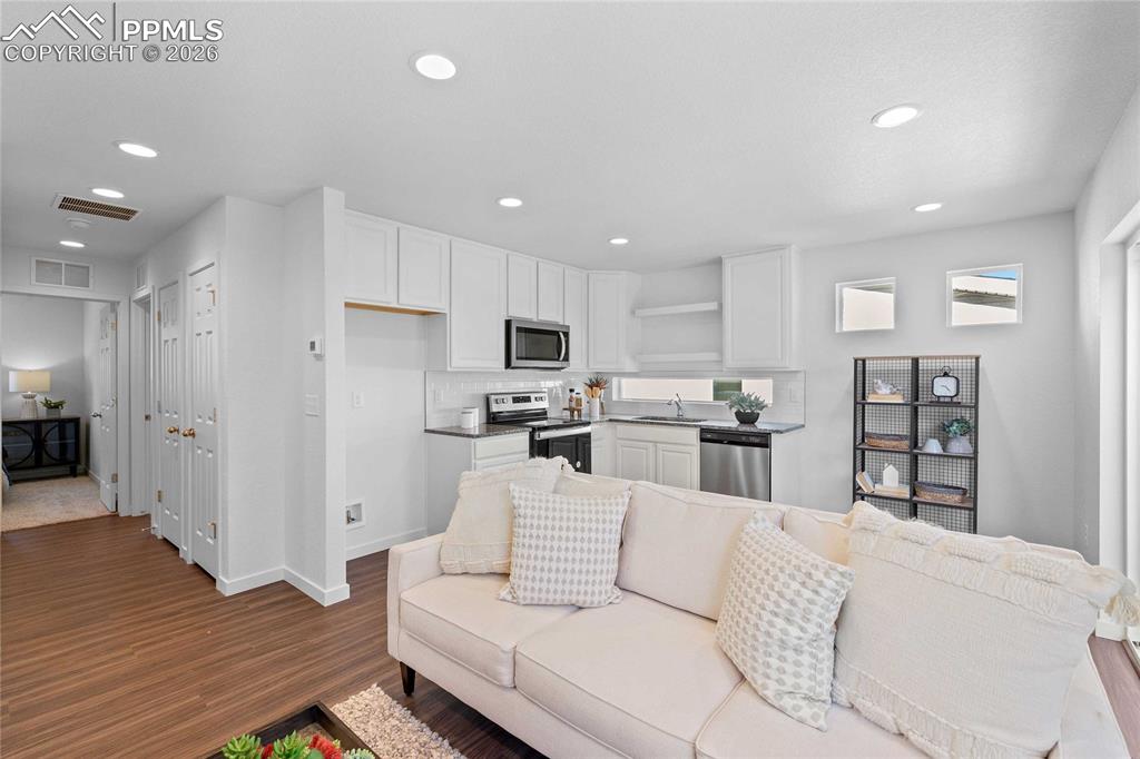 *Photos of a model home*