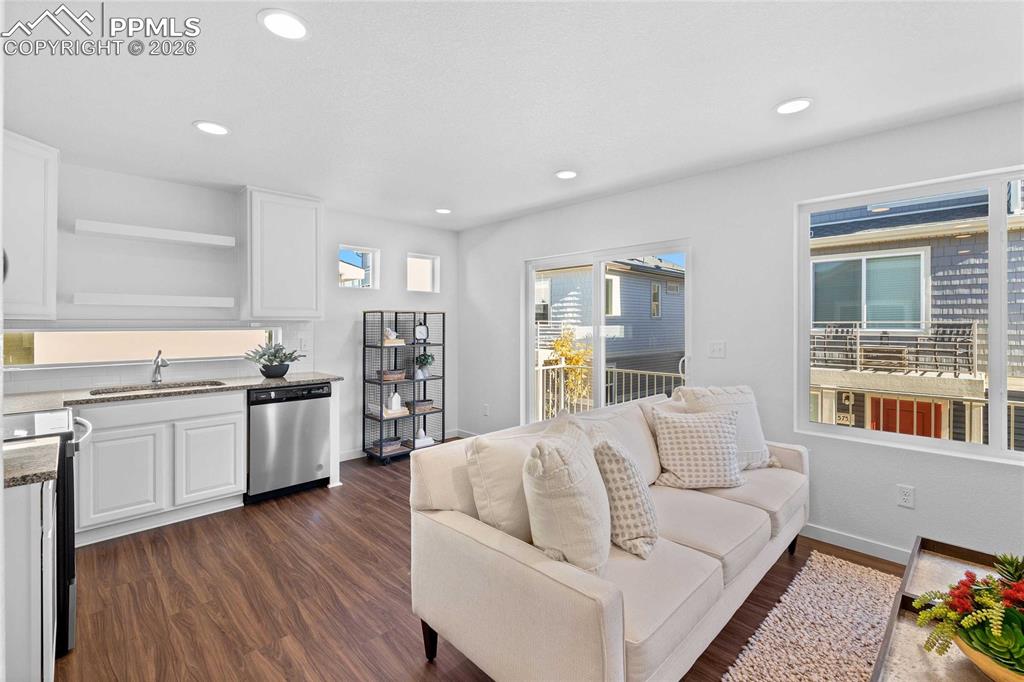 *Photos of a model home*