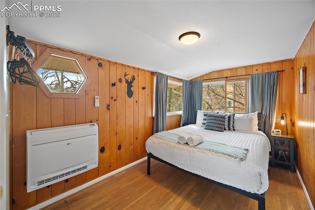 Unconventional bedroom or Office Space