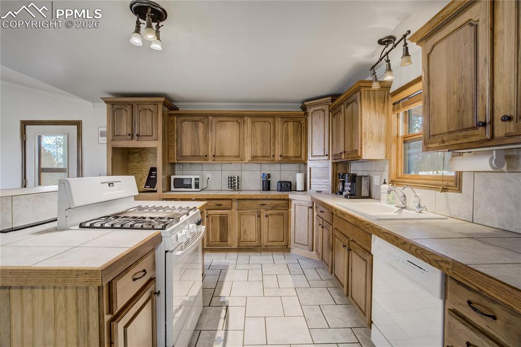 10665 S Highway 67 photo 2