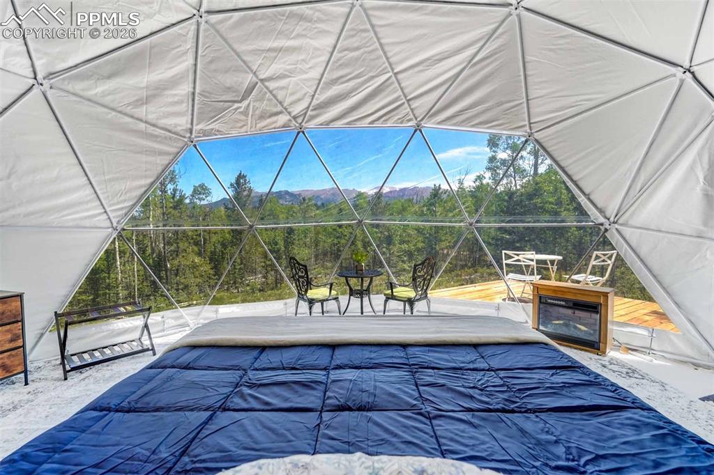 Bubble tent negotiable and  is a wood deck and fully furnished.