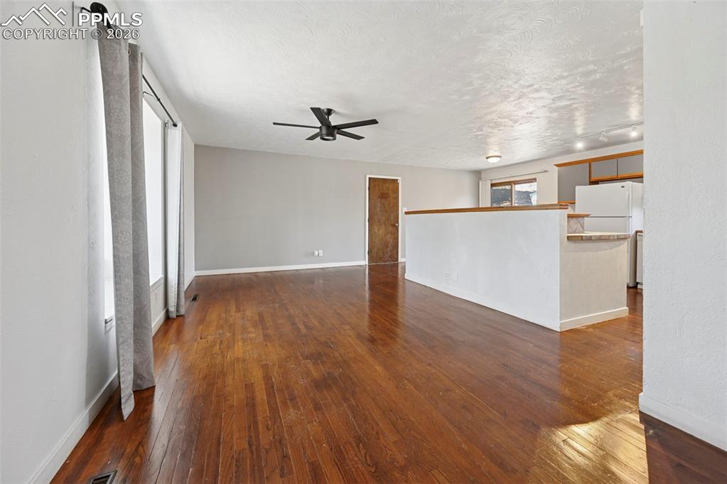 1431 Northview Drive photo 3