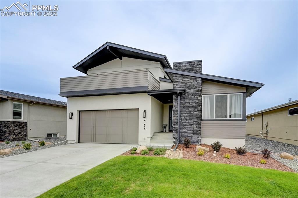 9276 Glitter Way photo 2