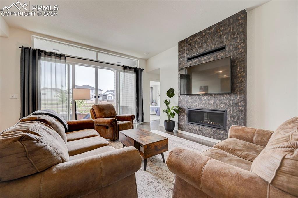 9276 Glitter Way photo 3