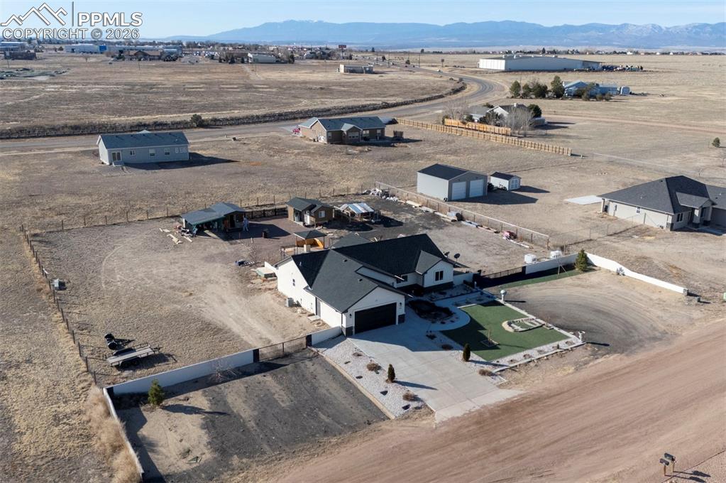 40 E Lyons Drive photo 3