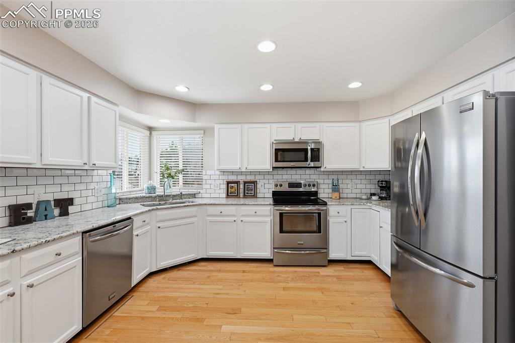 2325 Damon Drive photo 2