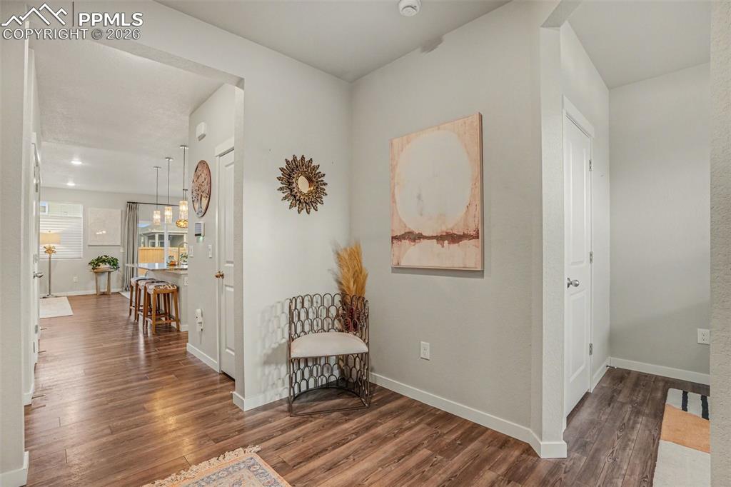 8091 Goldenray Place photo 3