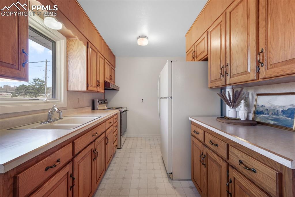 Kitchen additional view