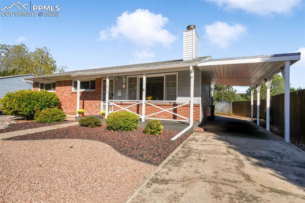 1860 Northview Drive photo 3