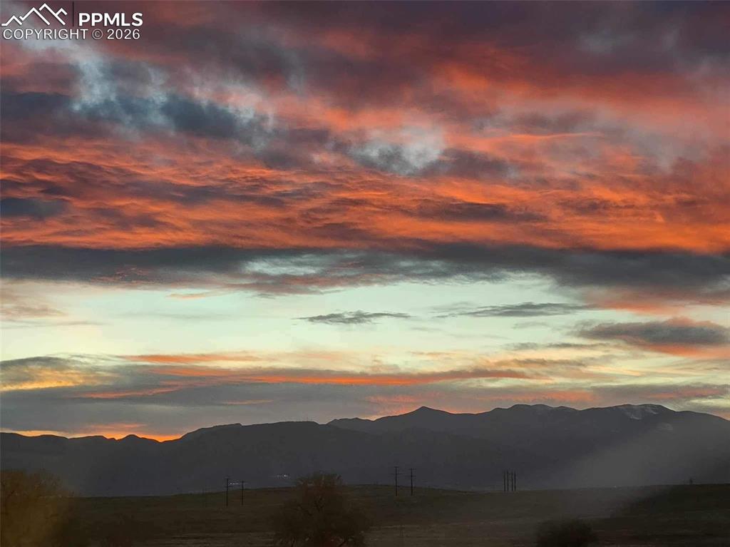 Perfect for rural homes, homesteads, horse acreage, or buyers seeking Colorado country living.