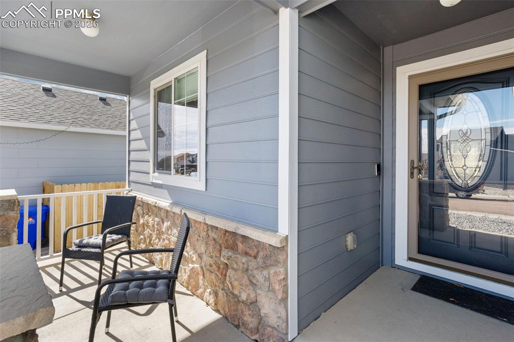 9052 Sunningdale Road photo 3