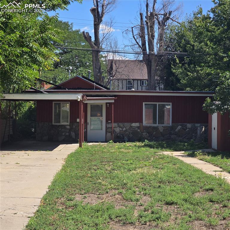 View of home from sidewalk