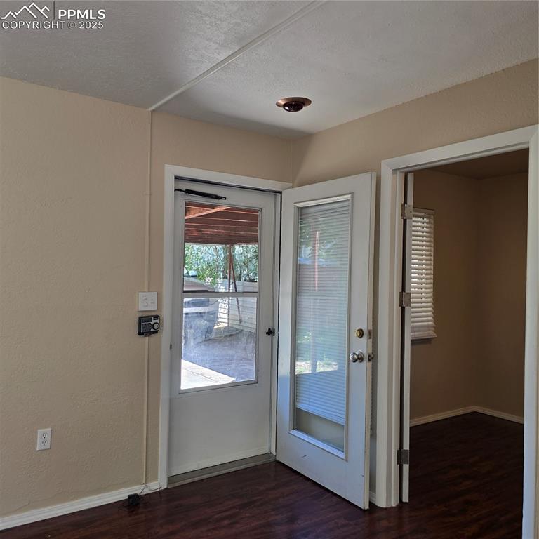 1708 Claremont Avenue photo 3