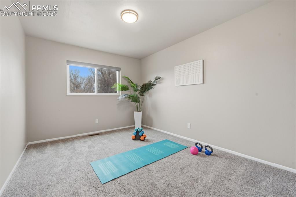 Additional upstairs bedroom