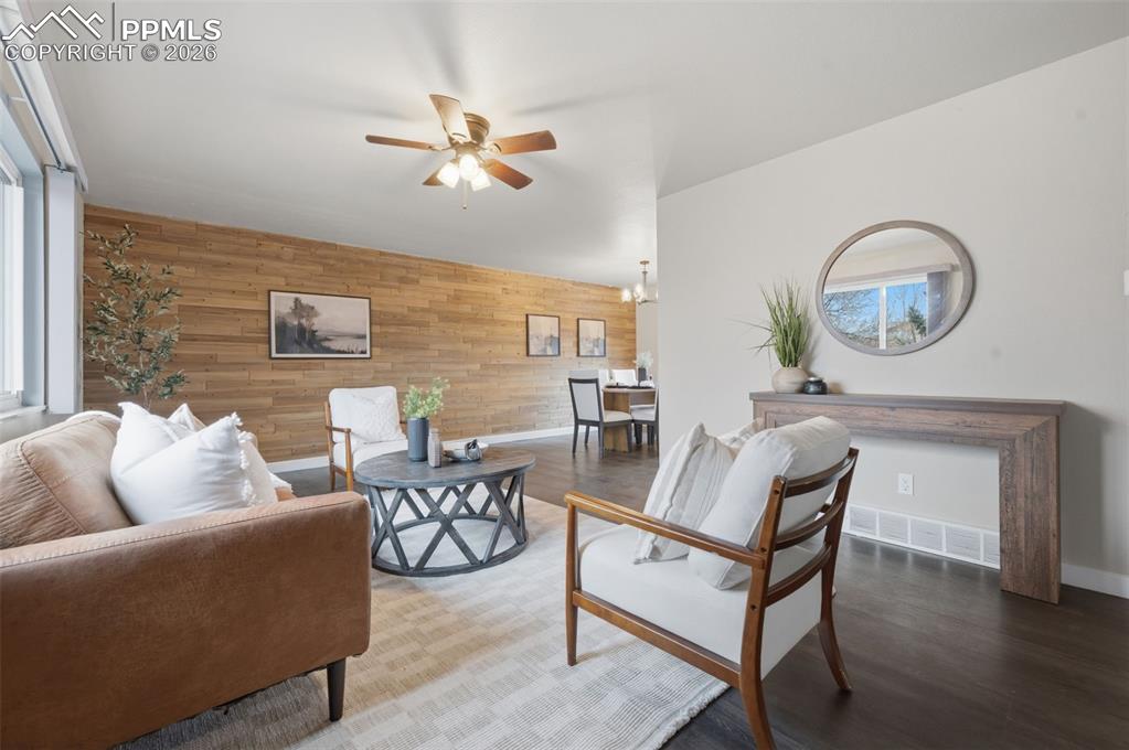 Living room alternate