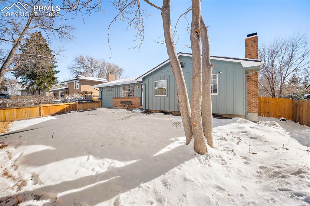 4605 S Sleepy Hollow Circle photo 3