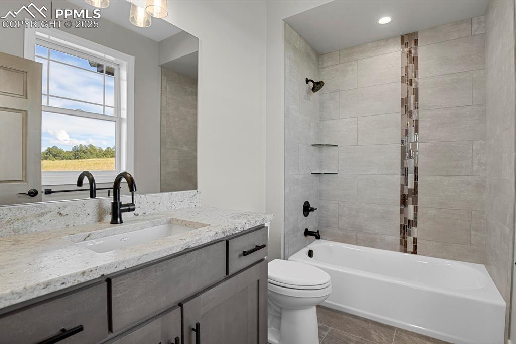 Secondary suite full bathroom