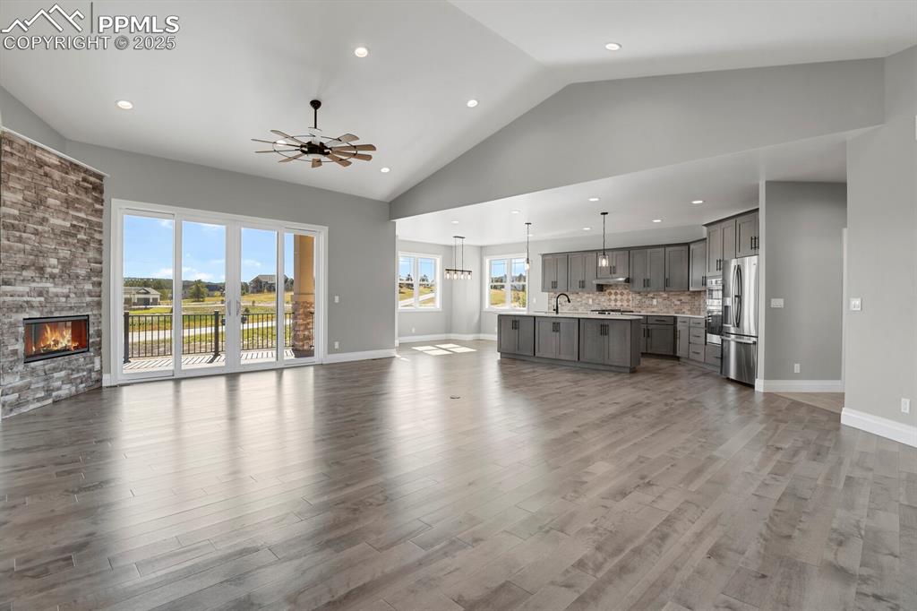 4136 Pinehurst Circle photo 3