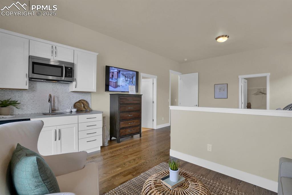 Same floorplan, different house to provide visual