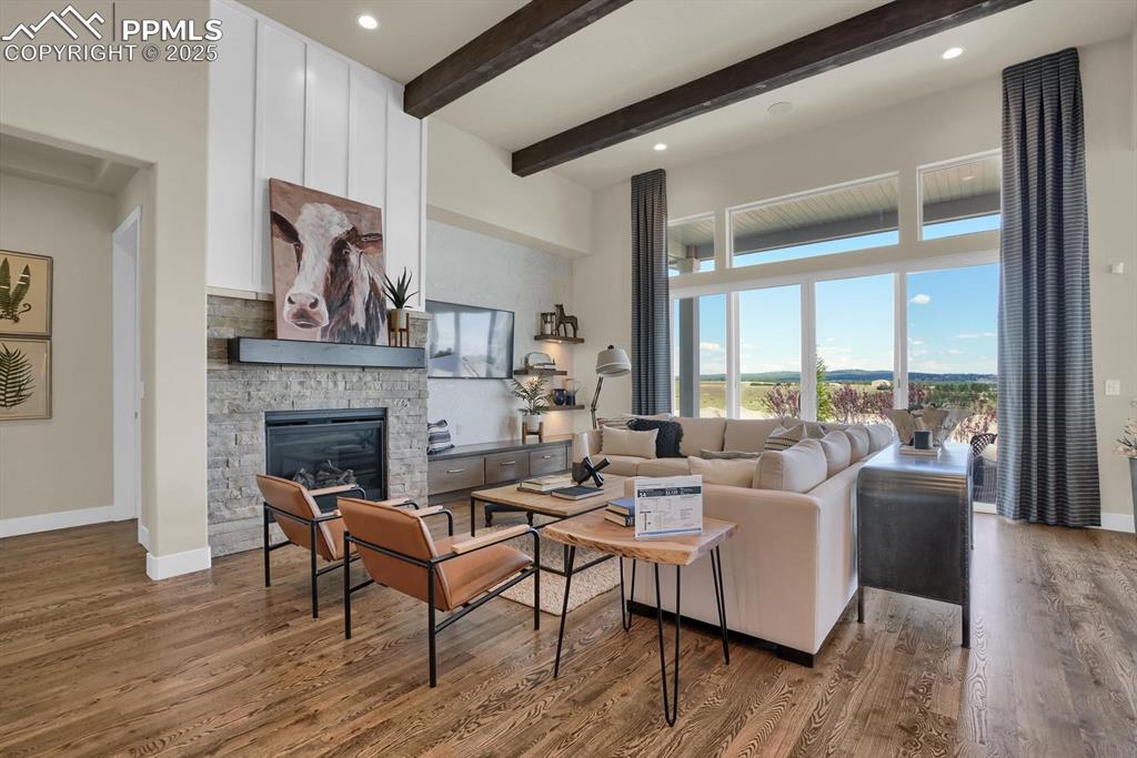 Same floorplan, different house to provide visual