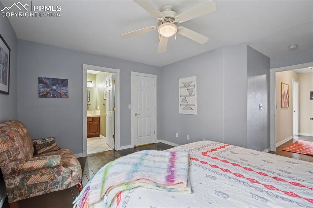 Ensuite bath for bedroom #2 upper level