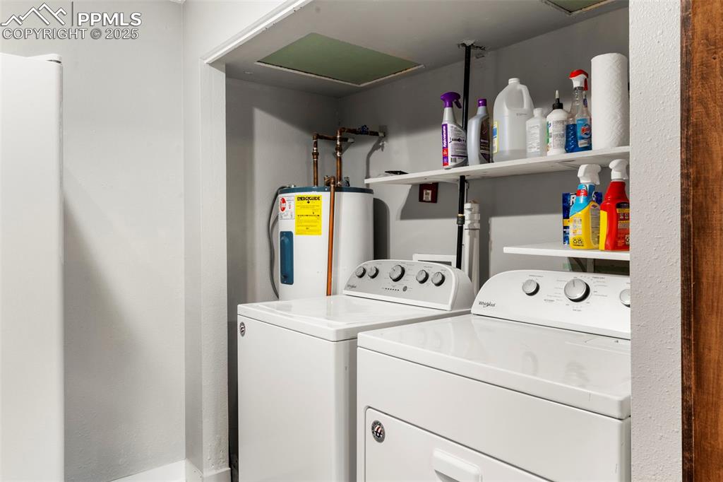 Washer and Dryer Incuded