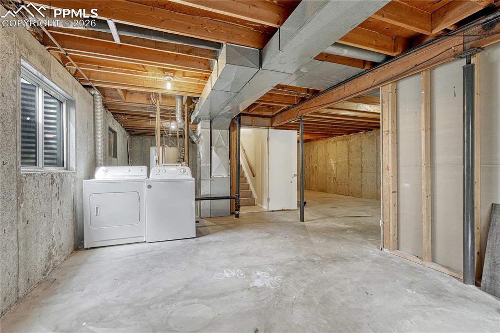 Washer & dryer included