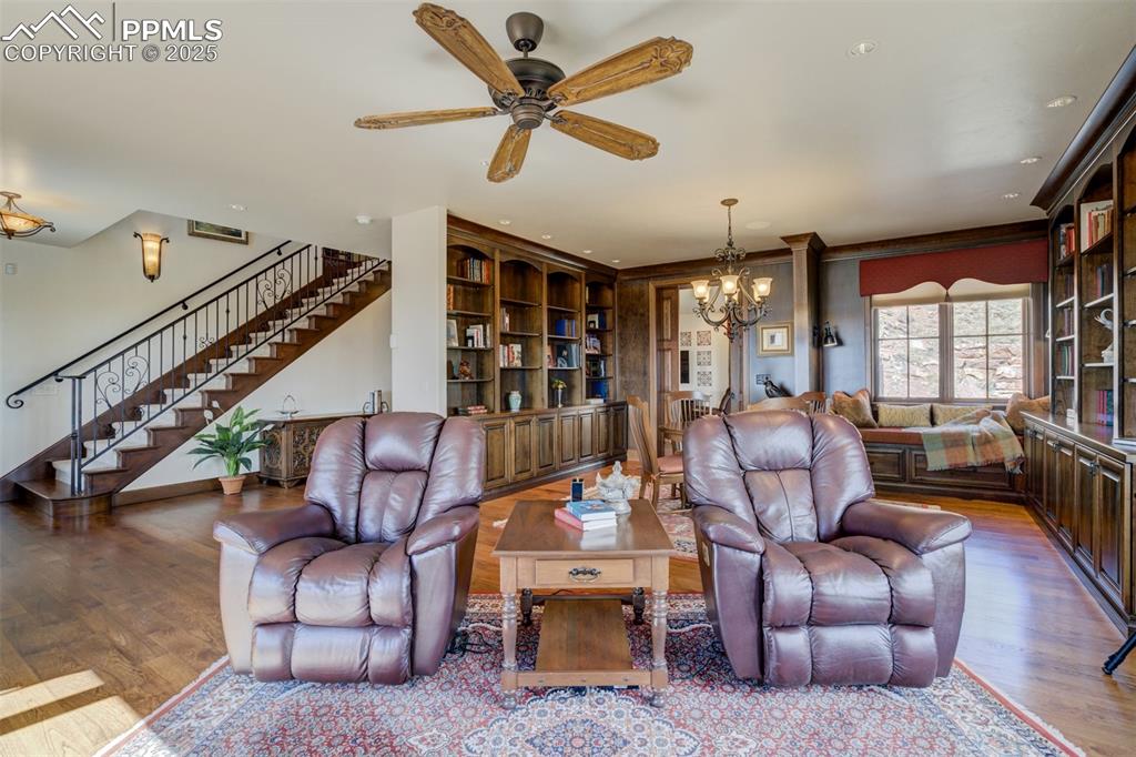 Living room/library/study