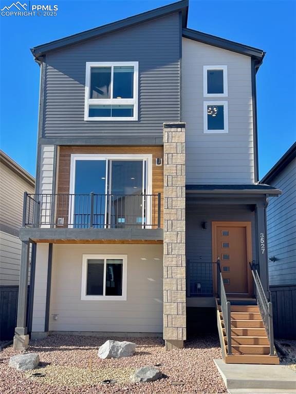 3527 Summer Dream Avenue