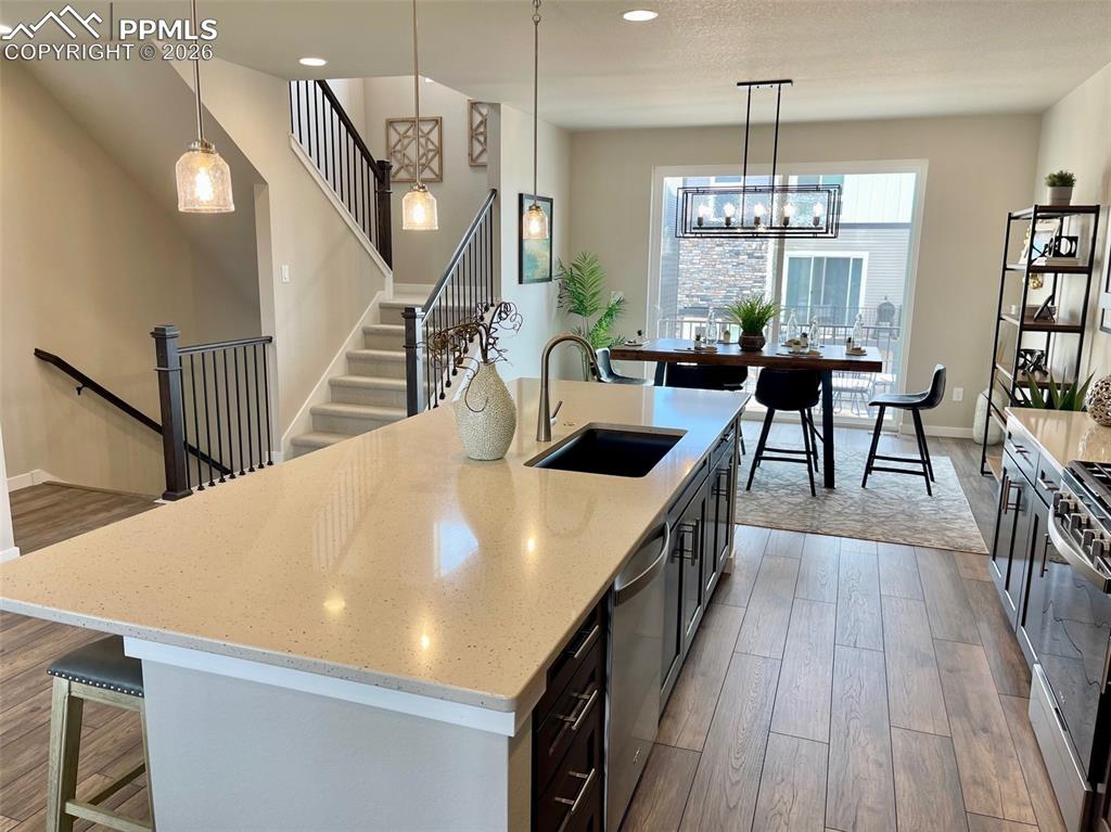 3527 Summer Dream Avenue