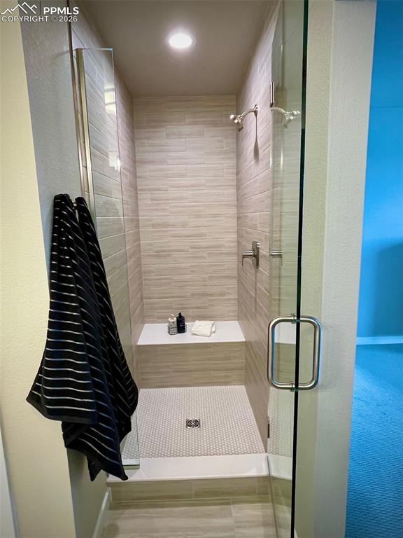 3527 Summer Dream Avenue