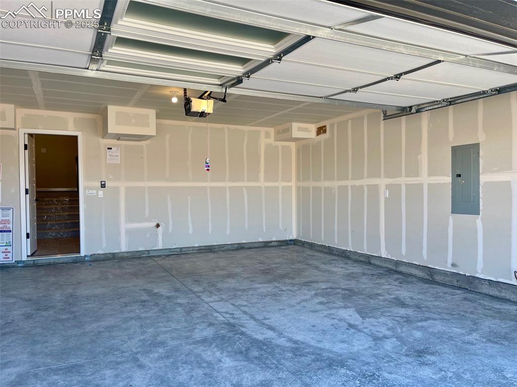 3527 Summer Dream Avenue photo 3