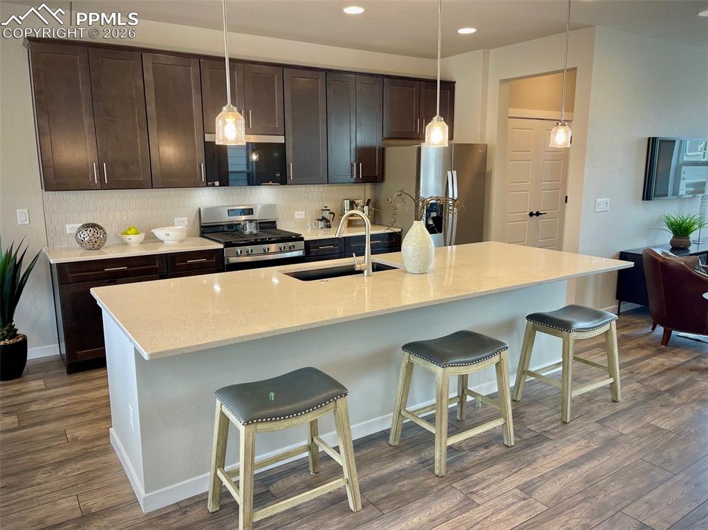 3527 Summer Dream Avenue