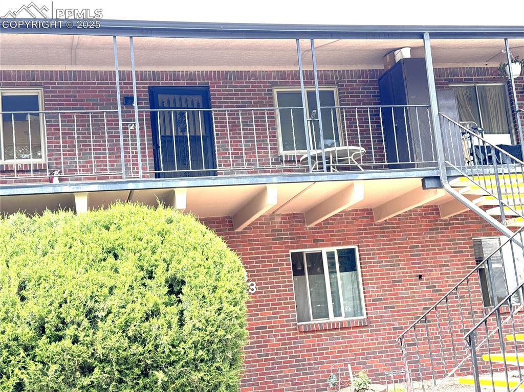 434 Valley Hi Circle #B24 photo 2