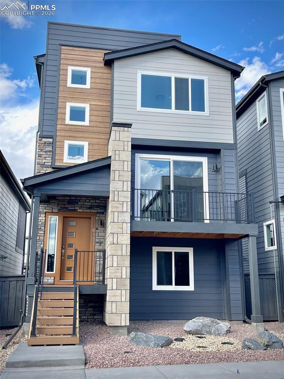 6131 Steele Creek Way