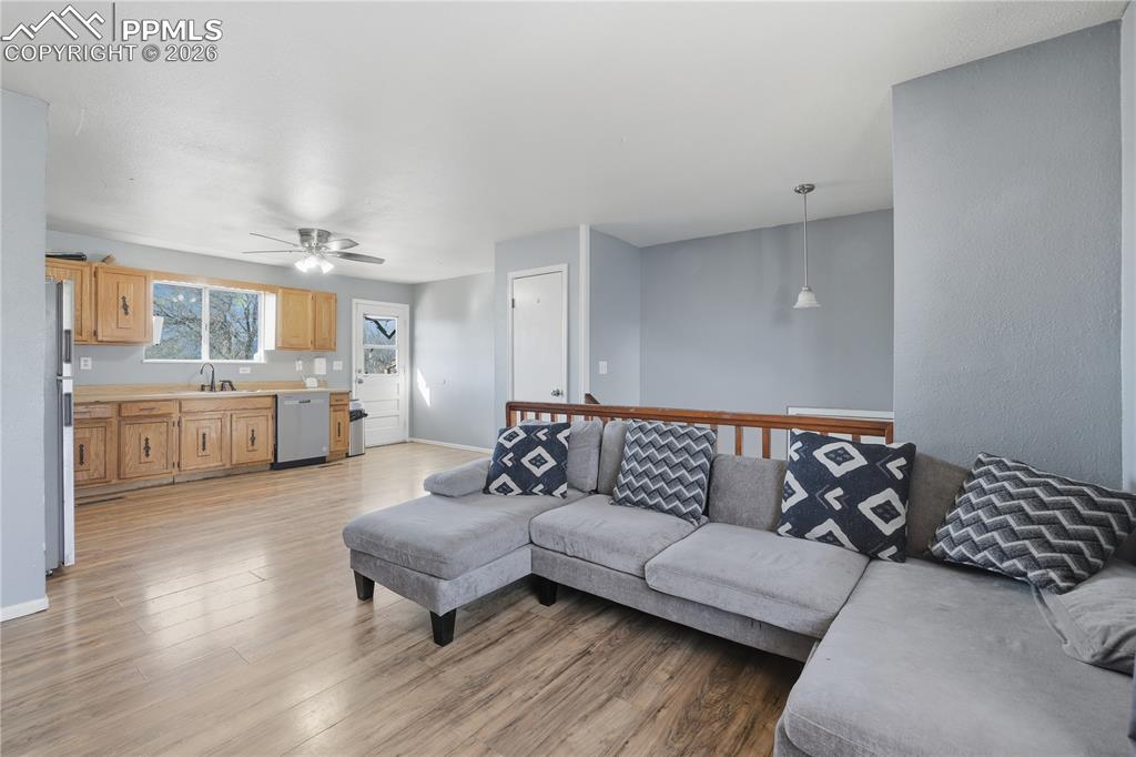 2020 Poteae Circle photo 2