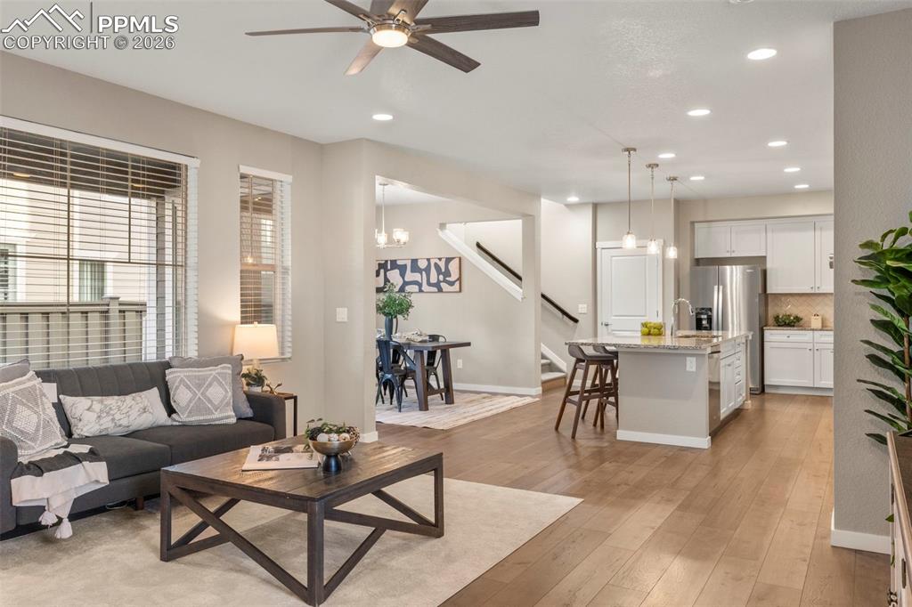 5825 Spring Breeze Drive photo 2