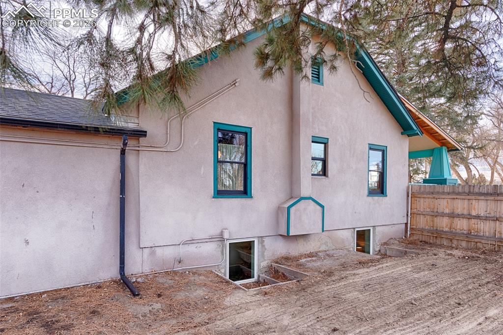 side of the main home from side yard