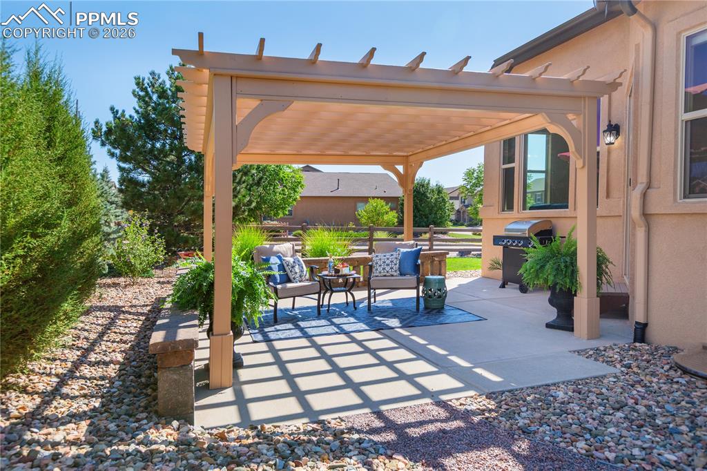 ... for convenient access to grill and outdoor entertaining.