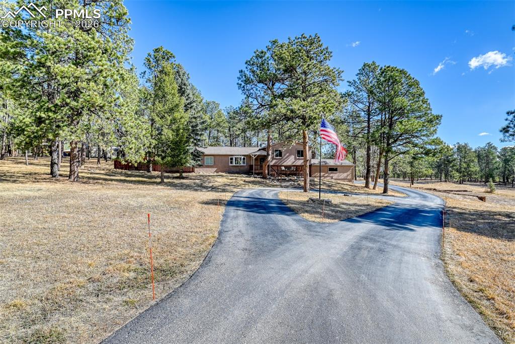 8480 Lakeview Drive photo 2